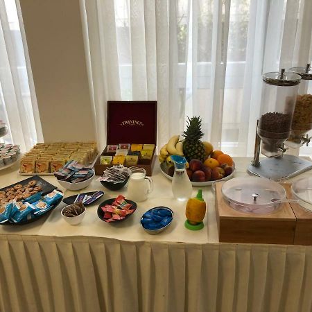 Hotel Hollywood Riccione Eksteriør bilde