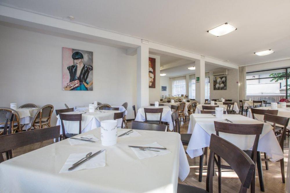 Hotel Hollywood Riccione Eksteriør bilde